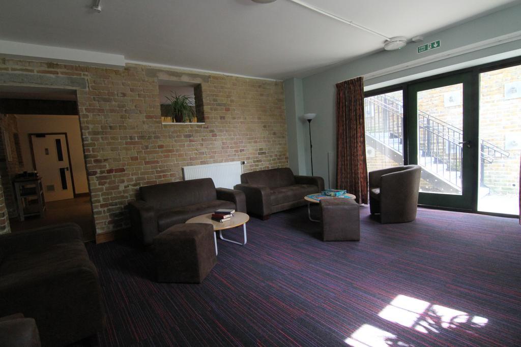 Yha Medway Pansiyon Gillingham  Dış mekan fotoğraf