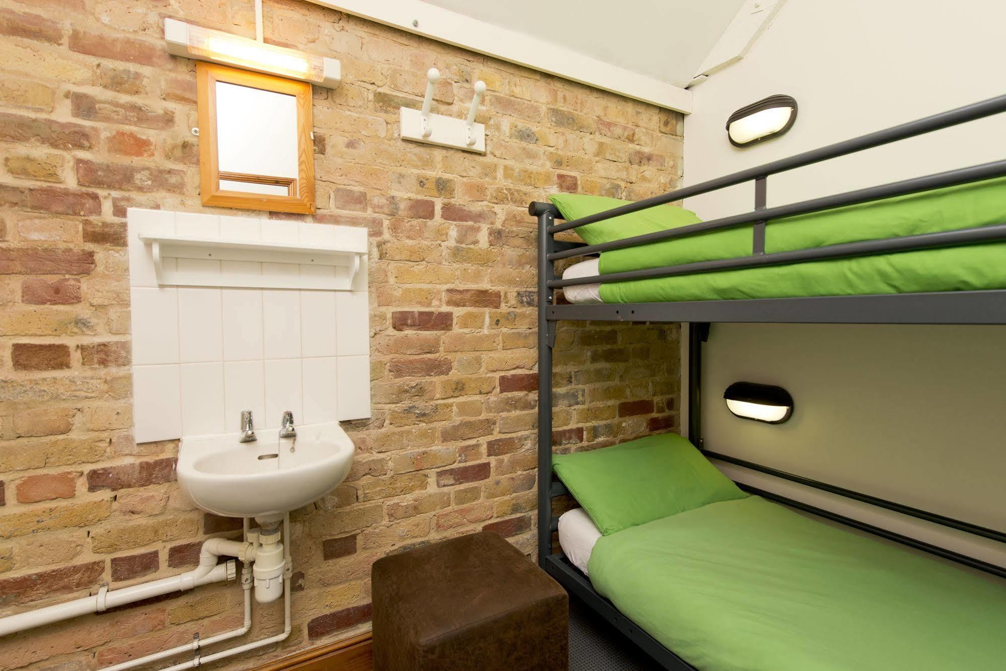 Yha Medway Pansiyon Gillingham  Dış mekan fotoğraf