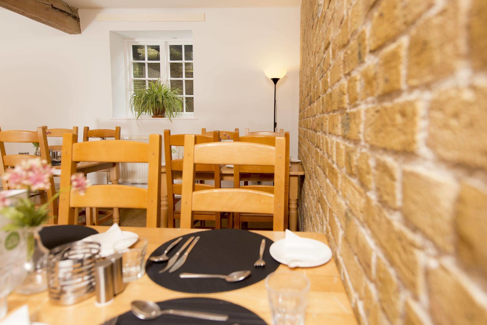 Yha Medway Pansiyon Gillingham  Dış mekan fotoğraf