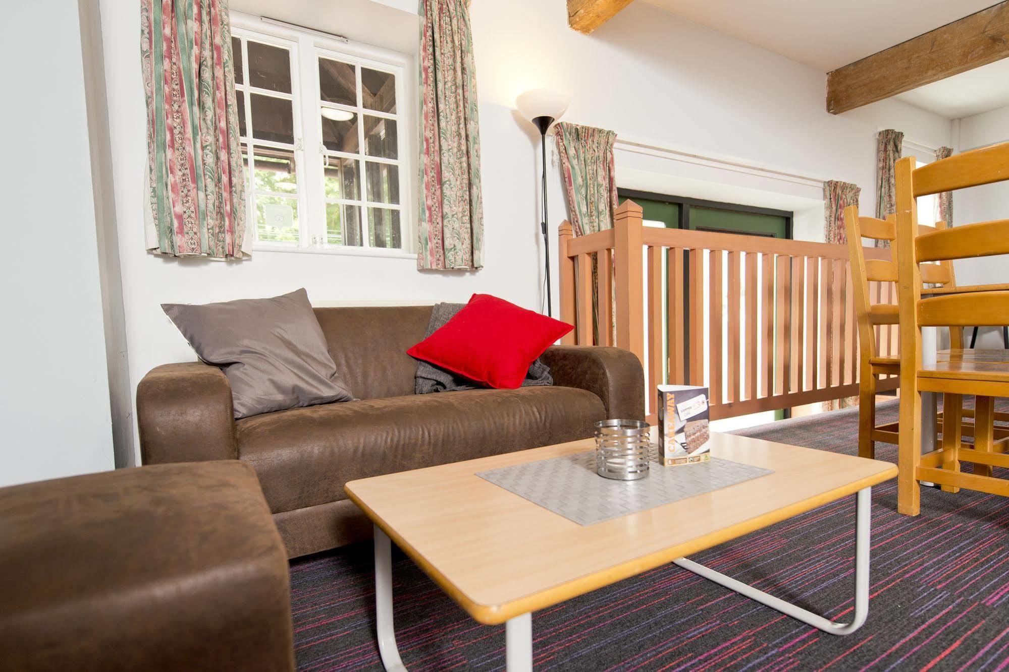 Yha Medway Pansiyon Gillingham  Dış mekan fotoğraf