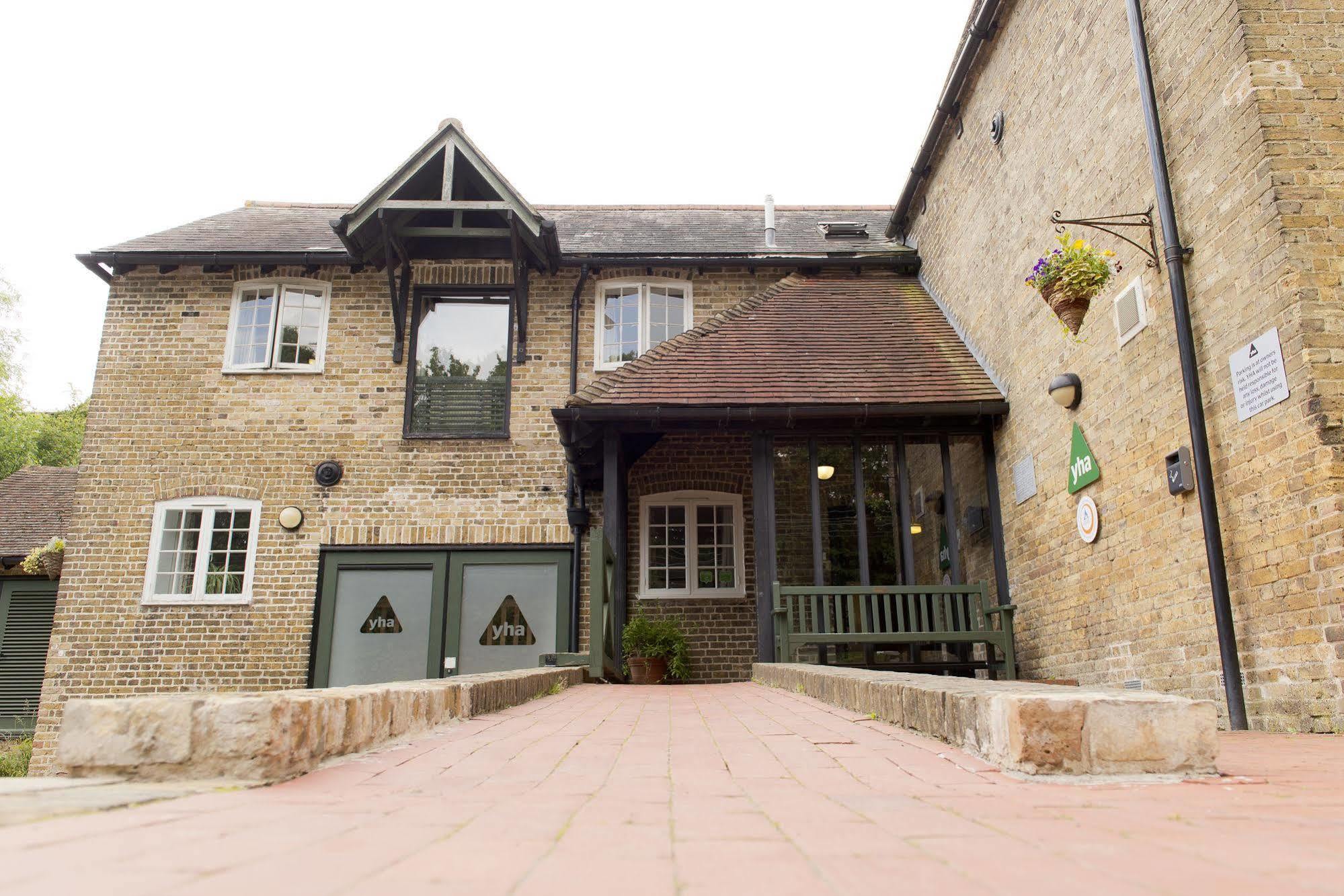 Yha Medway Pansiyon Gillingham  Dış mekan fotoğraf